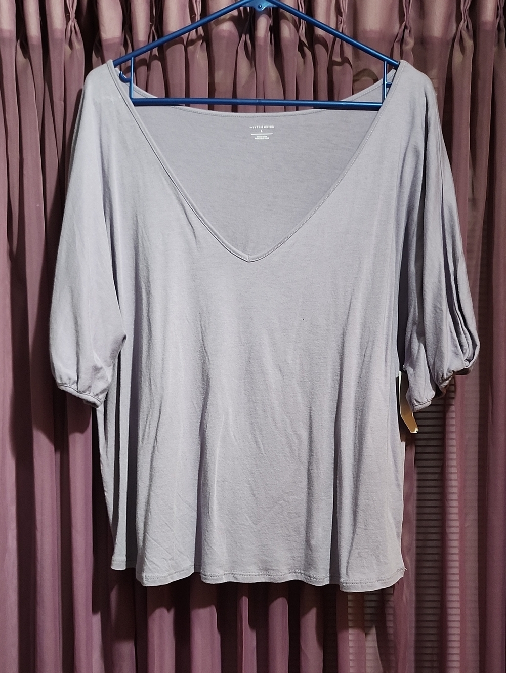 14th & Union Purple V-Neck Puff Sleeve Top L